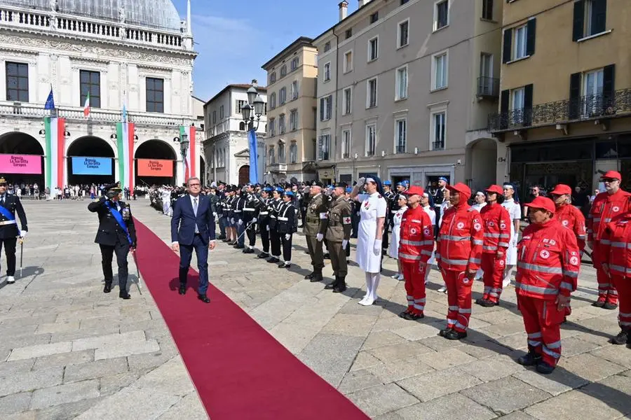 Festa della Repubblica, la cerimonia in piazza Loggia