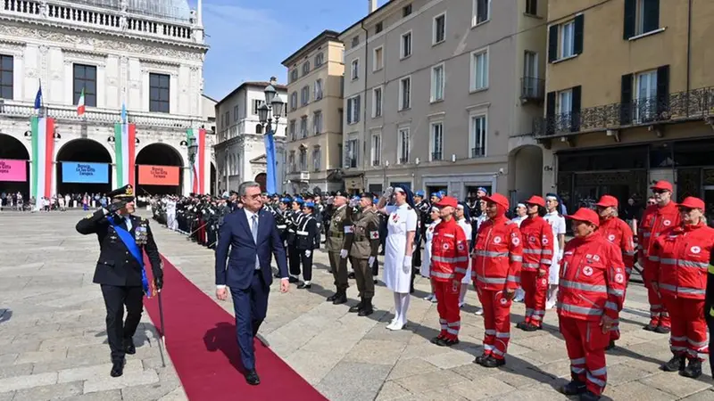 Festa della Repubblica, la cerimonia in piazza Loggia