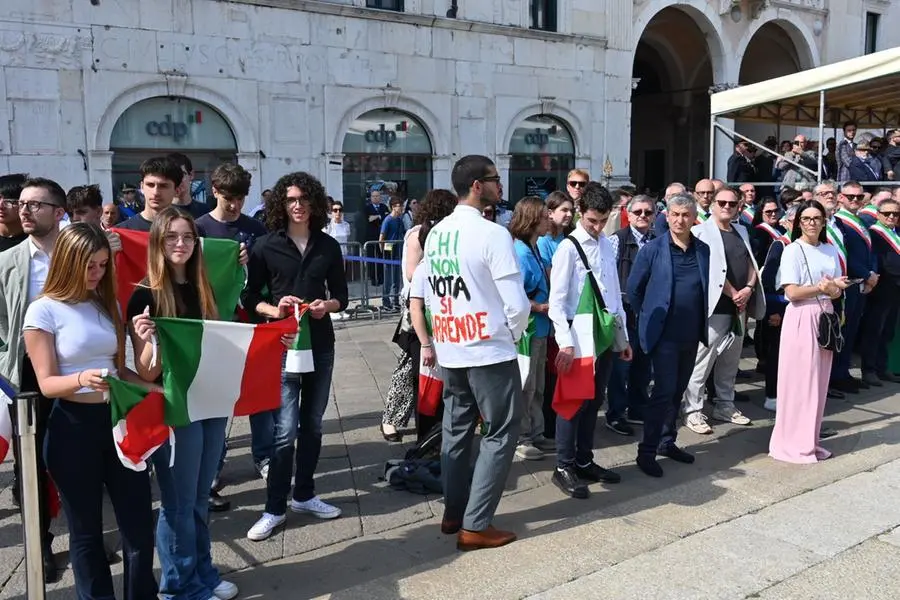 Festa della Repubblica, la cerimonia in piazza Loggia