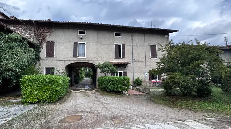 La Cascina Ospitale tra le colline e i campi del paese - © www.giornaledibrescia.it