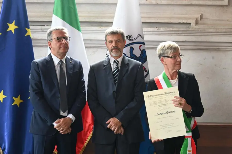 Loggia, la consegna delle onorificenze al merito della Repubblica