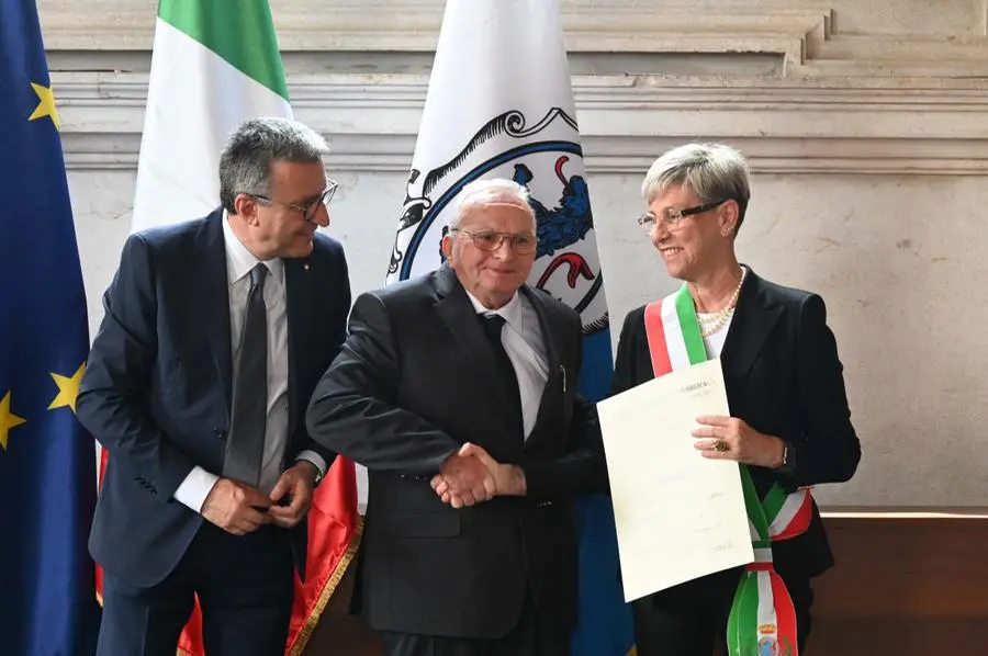 Loggia, la consegna delle onorificenze al merito della Repubblica