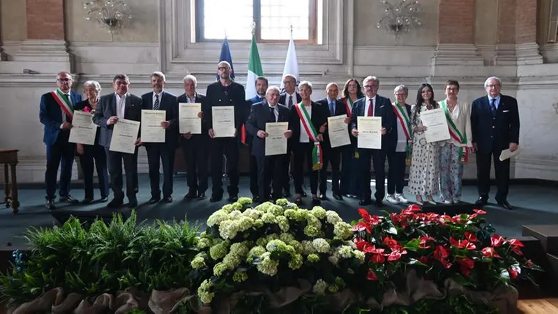 Loggia, la consegna delle onorificenze al merito della Repubblica