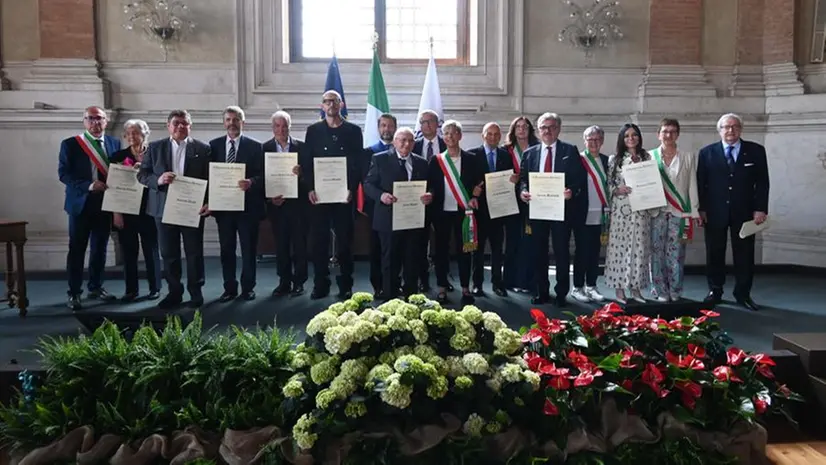 Loggia, la consegna delle onorificenze al merito della Repubblica