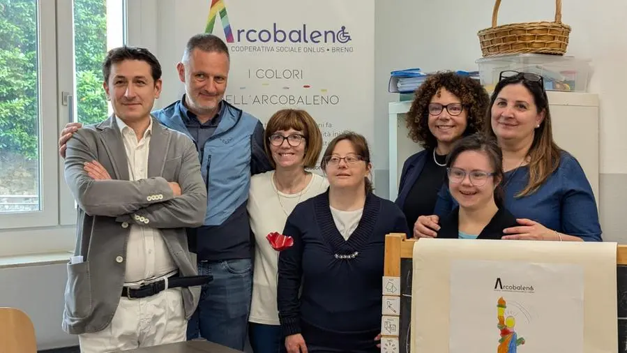 Lo staff della cooperativa Arcobaleno - © www.giornaledibrescia.it