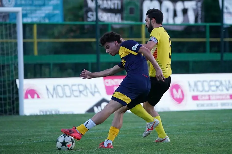 SPORT CALCIO 45¡ TORNEO NOTTURNO POLPENAZZE GIORNATA 4 CRISTIAN - FOP CARROZZERIA/TOSCANI COSTRUZIONI/COLORIFICIO INGROS COLOR NELLA FOTO VAN DE WAART B. E RUFFINI M. 03-06-2025 perteghella@newreporter