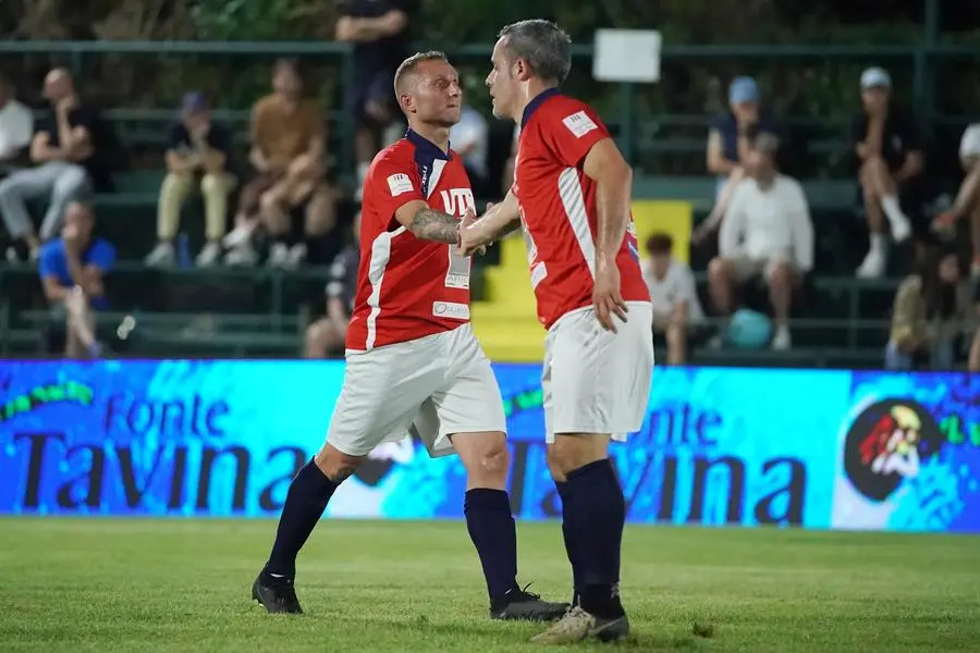 SPORT CALCIO 45¡ TORNEO NOTTURNO POLPENAZZE GIORNATA 4 TINTEGGIATURE ERIKA/AMADEI COSTRUZIONI/EDIL EUROPA - UTR/RISPOSTA SERRAMENTI/PRESSFINMETAL/ARICI COSTRUZIONI/GUARNIMED NELLA FOTO ESULTANZA UTR 03-06-2025 perteghella@newreporter