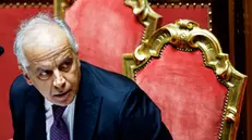 Il ministro dell'Interno Matteo Piantedosi in aula al Senato durante le interrogazioni a risposta immediata del Question Time, Roma, 22 maggio 2025. ANSA/ANGELO CARCONI