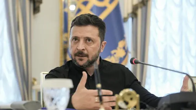 epa12155065 Ukrainian President Volodymyr Zelensky holds briefing in Kyiv, Ukraine, 04 June 2025, amid the ongoing Russian invasion. EPA/STRINGER