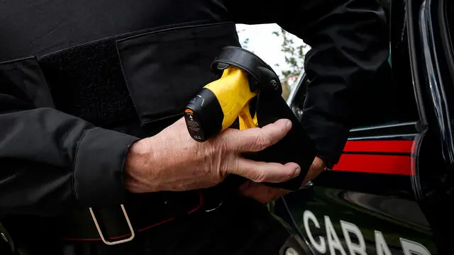 Italian Carabinieri officers check vehicles in the EUR district, in Rome, Italy, 18 April 2025 ANSA/GIUSEPPE LAMI