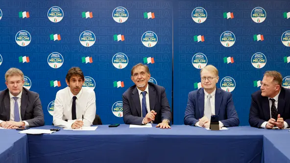 (S-D) Carlo Fidanza, Giovanni Donzelli, Ignazio La Russa, Lucio Malan ed Edmondo Cirielli durante la riunione dell’esecutivo nazionale di Fratelli d’Italia, Roma 5 giugno 2025. ANSA/FABIO FRUSTACI