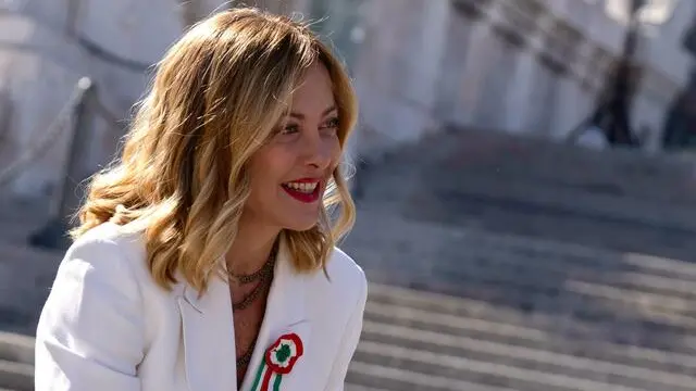 La premier Giorgia Meloni alla Festa della Repubblica, Roma 2 giugno 2025. ANSA/Filippo Attili - Uff stampa Palazzo Chigi + UFFICIO STAMPA, PRESS OFFICE, HANDOUT PHOTO, NO SALES, EDITORIAL USE ONLY + NPK