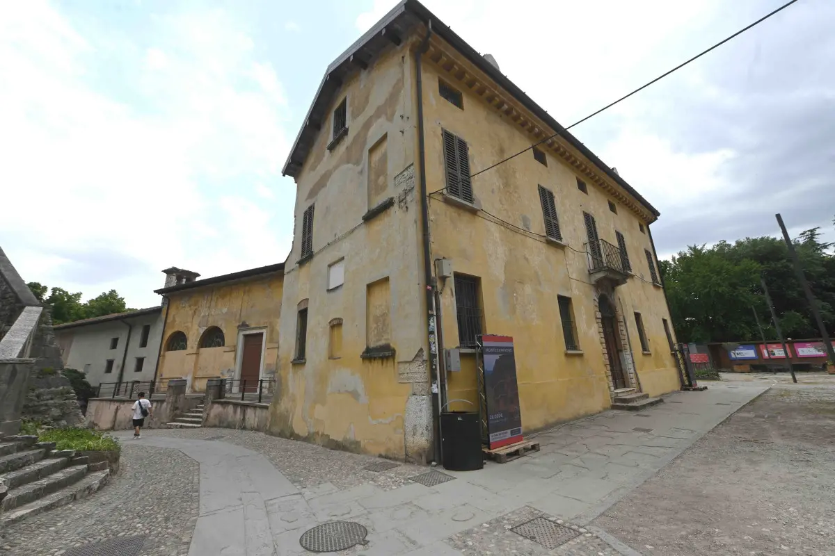 La visita della Commissione in Castello