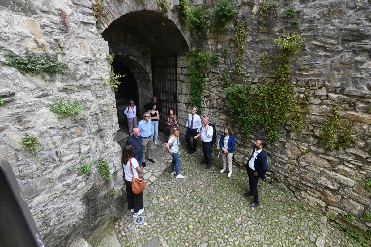 La visita della Commissione in Castello