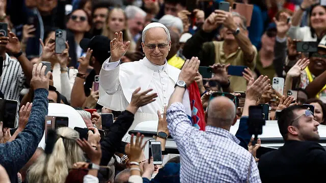 Pope Leone XIV during the weekly general audience in Saint Peters Square, Vatican City, 21 May 2025. ANSA/ANGELO CARCONI