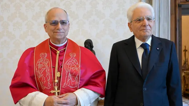 epa12159571 A handout picture provided by the Vatican Media shows Pope Leo XIV and Italian President Sergio Mattarella during a meeting in the Vatican City, 06 June 2025. EPA/VATICAN MEDIA HANDOUT HANDOUT EDITORIAL USE ONLY/NO SALES