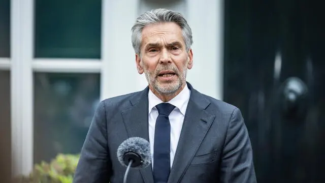 epa12152916 Dutch Prime Minister Dick Schoof speaks to the media after an extra council of ministers at the Catshuis in The Hague, The Netherlands, 03 June 2025. Schoof on 03 June 2025 announced he was stepping down as prime minister. EPA/LAURENS VAN PUTTEN