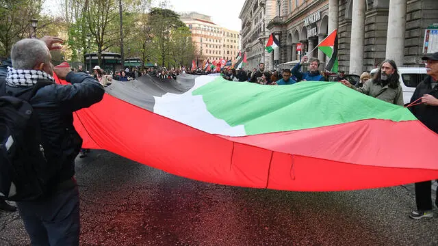 Manifestazione per la Palestina Roma, 29 marzo 2025 ANSA/FABIO CIMAGLIA