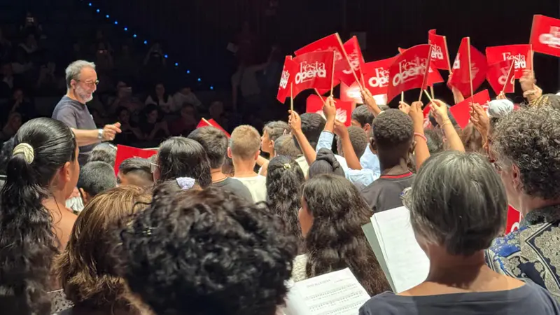 La musica che unisce sul palco del Borsoni per la Festa dell'Opera - Foto Fondazione Teatro Grande