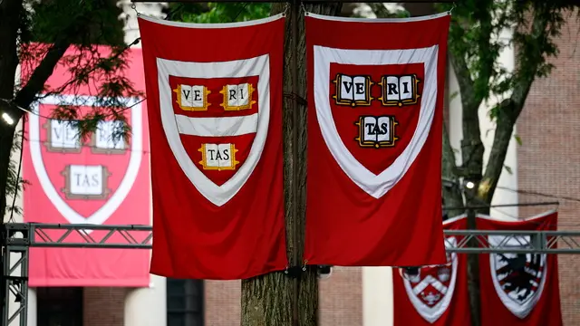 epa12143875 Banners hang in the Tercentenary Theater before the start of the 374th Commencement ceremonies at Harvard University in Cambridge, Massachusetts, USA, 29 May 2025. EPA/CJ GUNTHER