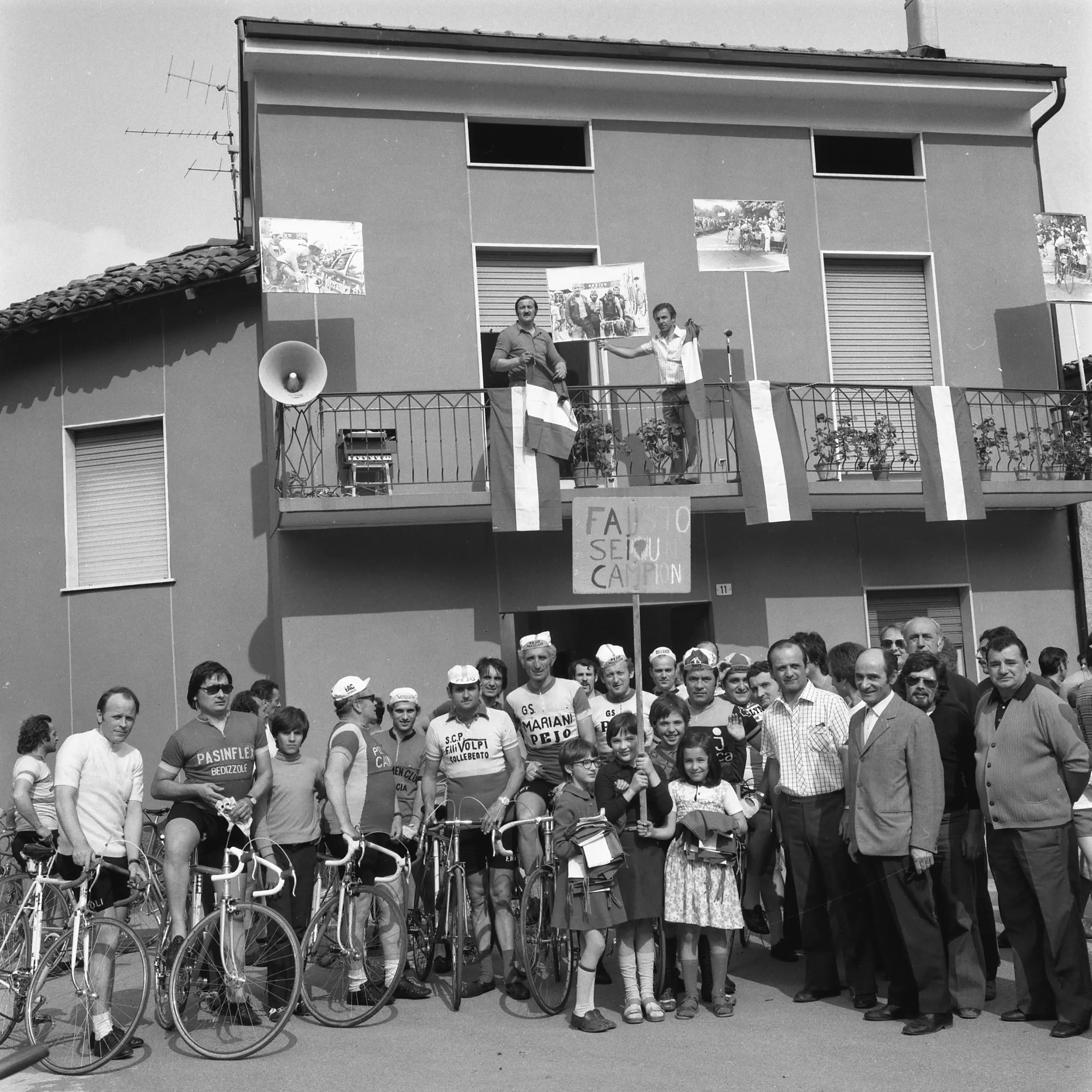 L'11 giugno 1975 Concesio festeggia Fausto Bertoglio