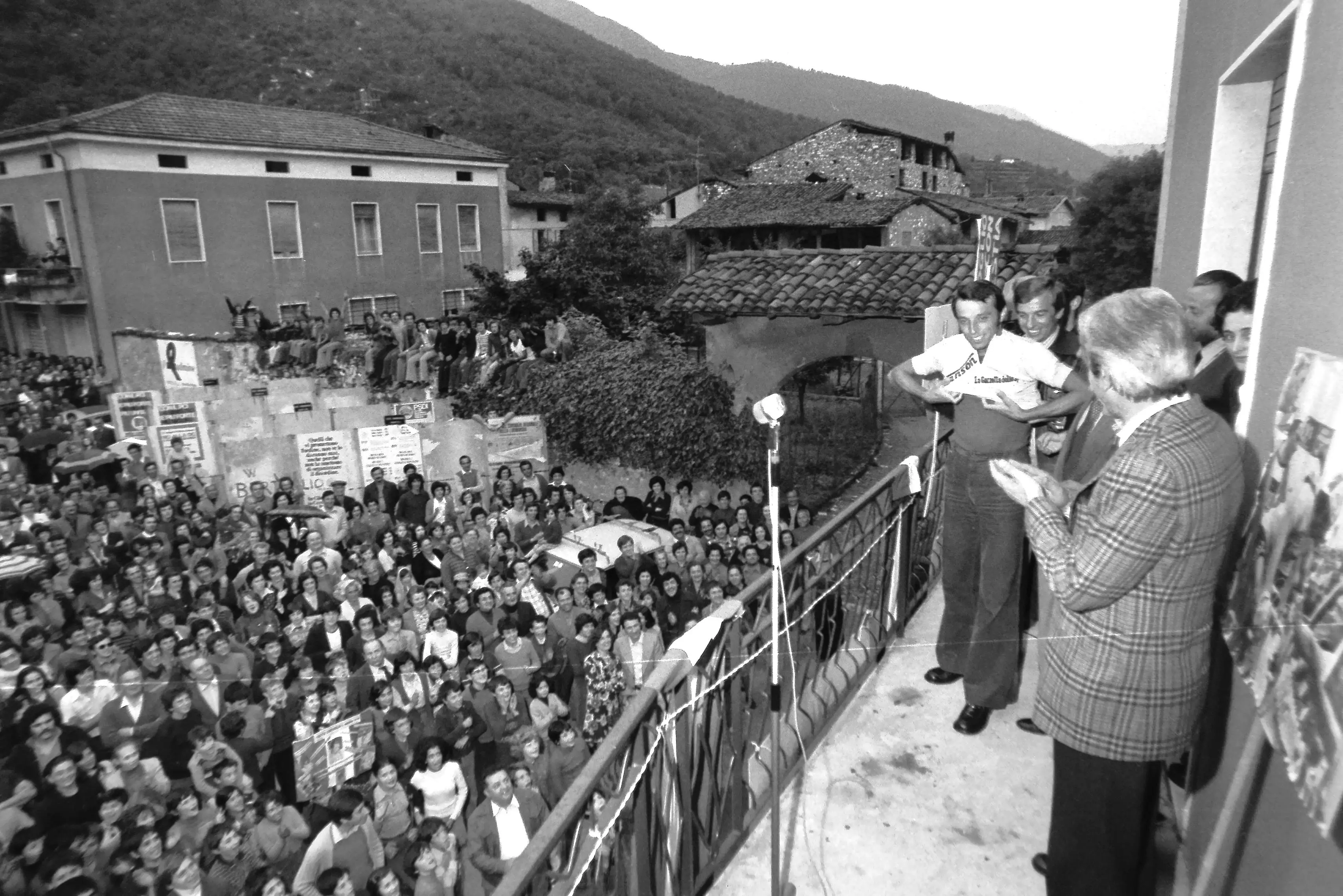 L'11 giugno 1975 Concesio festeggia Fausto Bertoglio