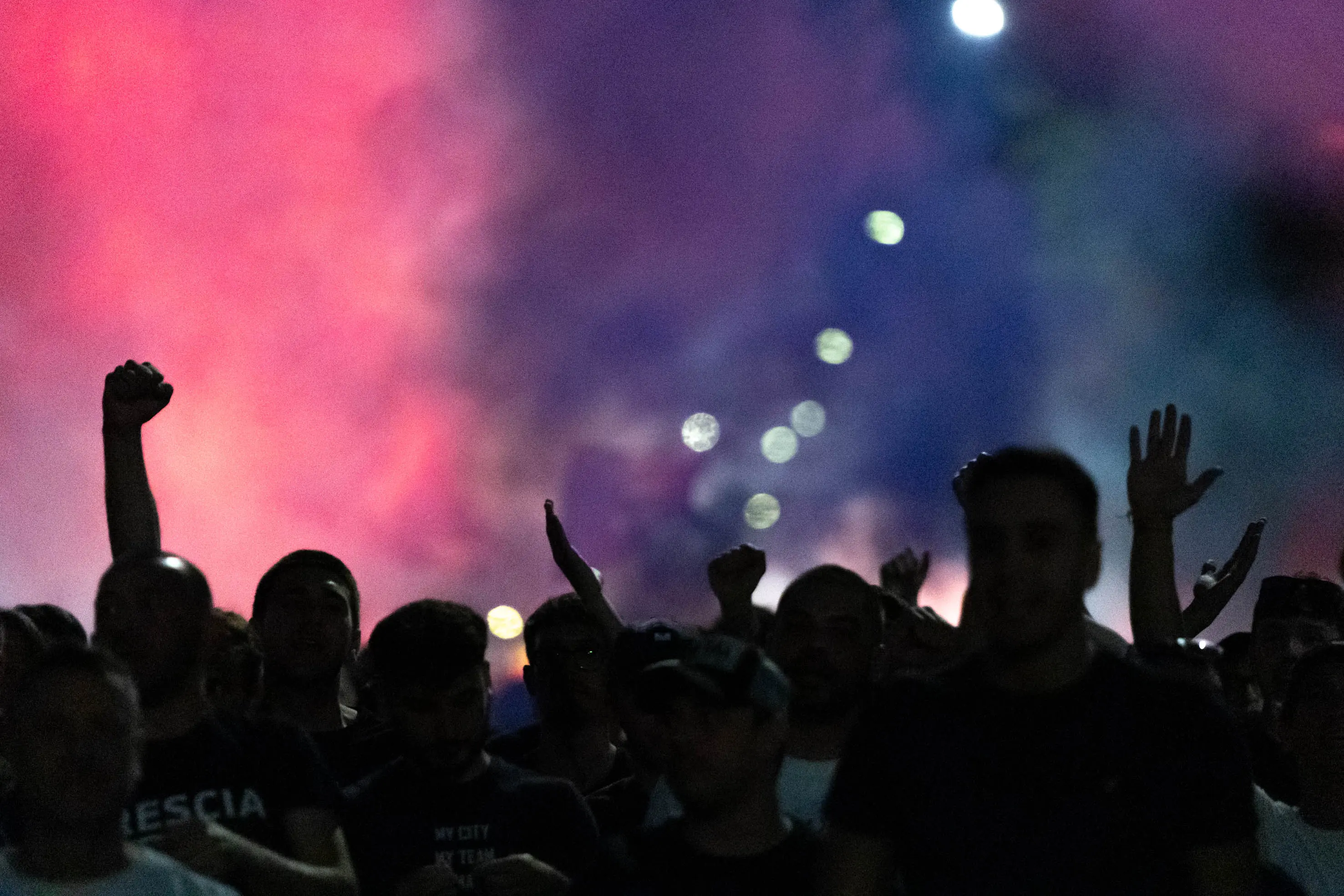 I tifosi del Brescia davanti al Rigamonti