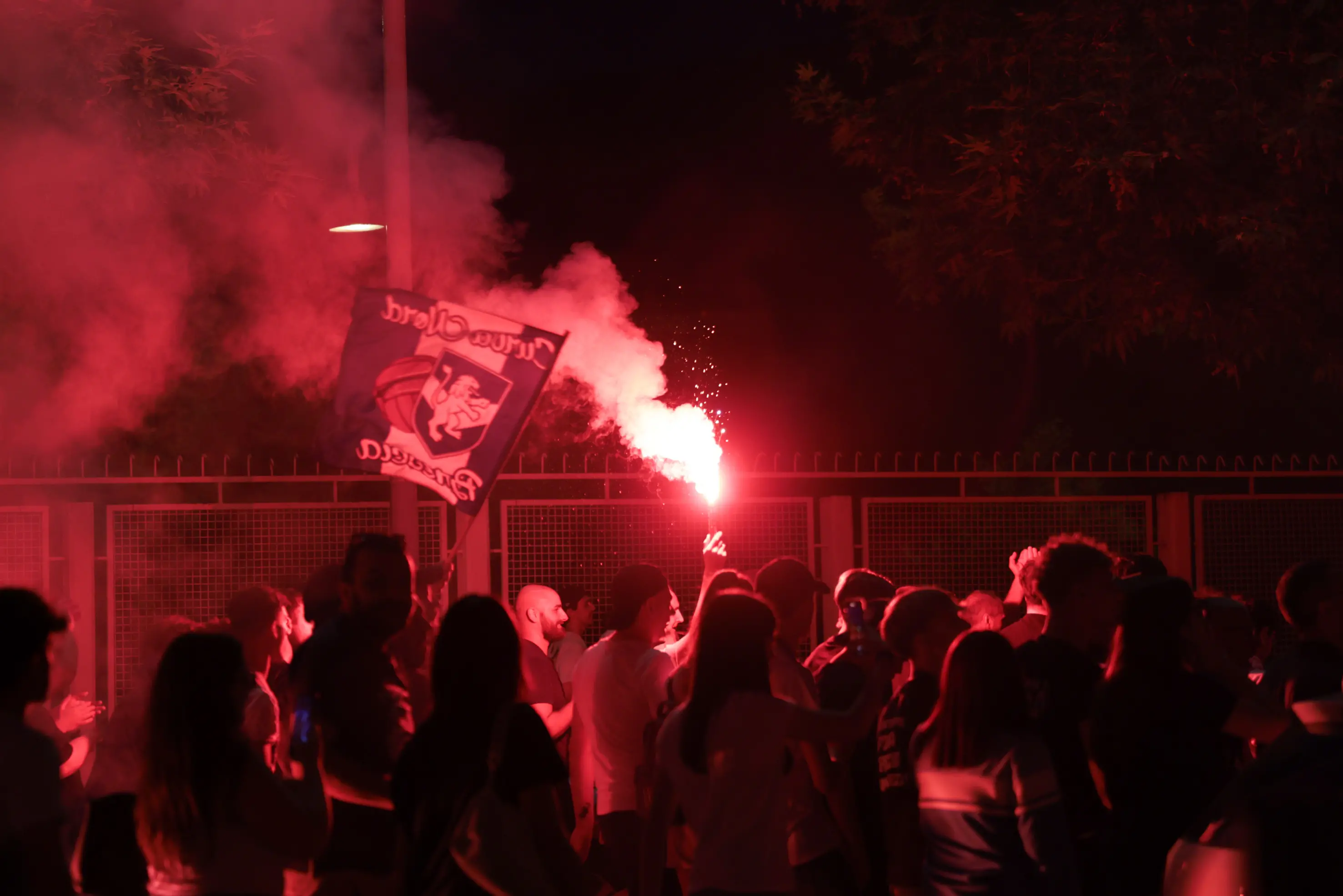 I tifosi del Brescia davanti al Rigamonti