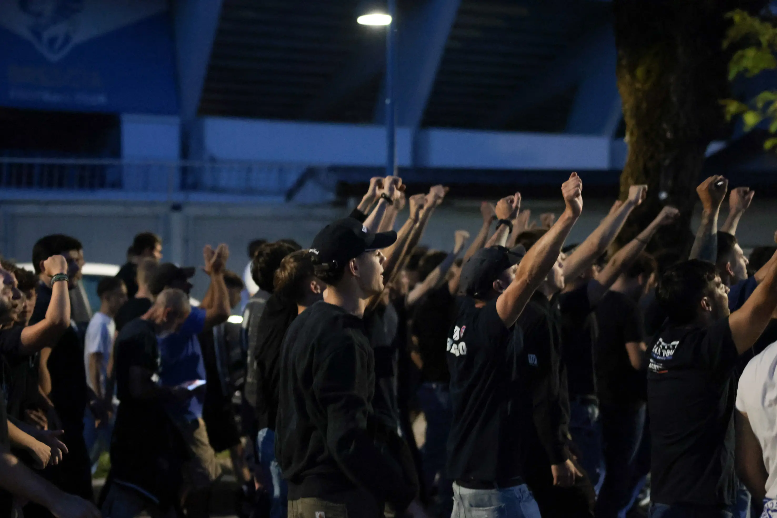 I tifosi del Brescia davanti al Rigamonti