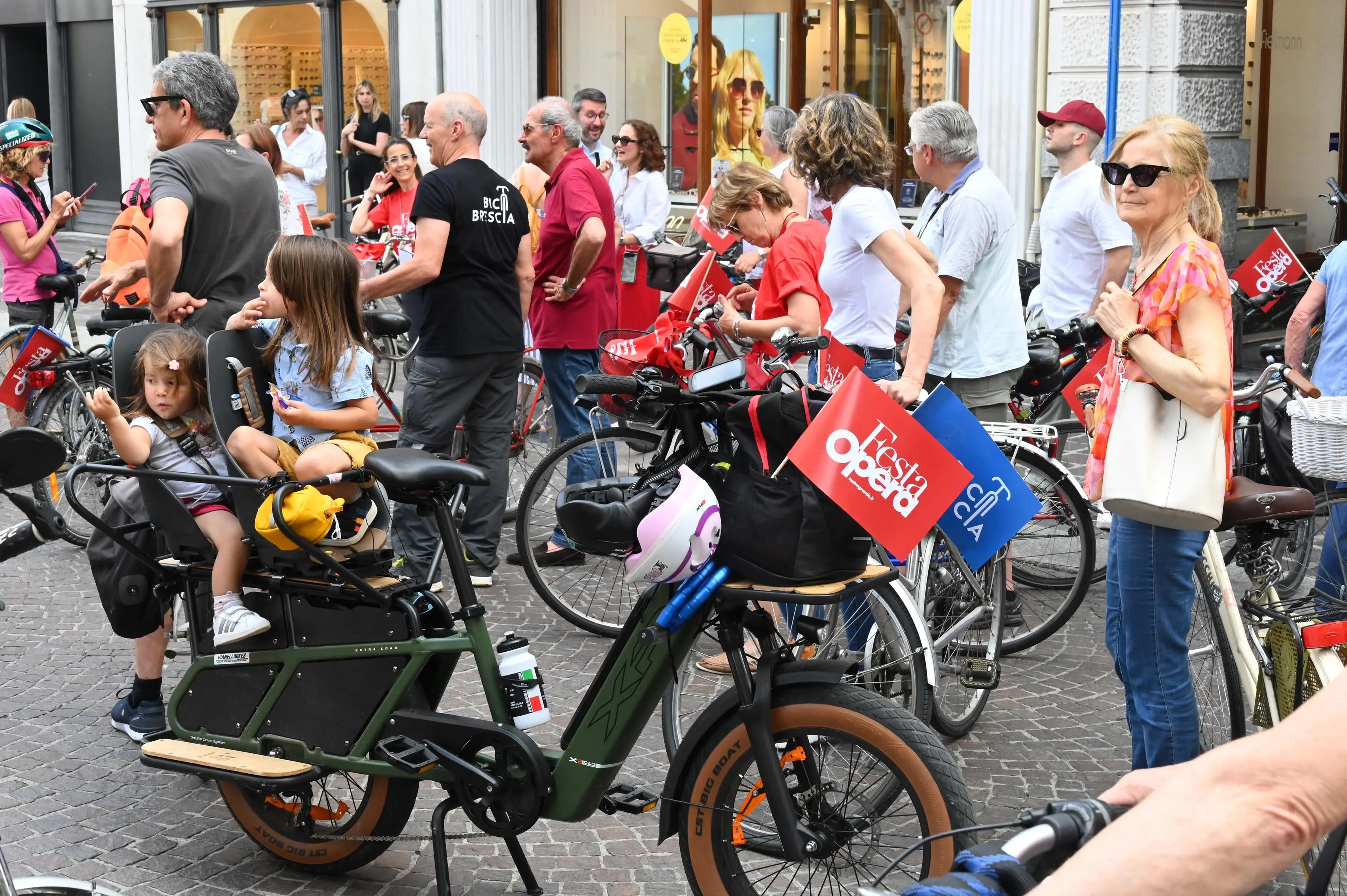 CRONACA BRESCIA FESTA DELL'OPERA CORSO ZANARDELLI OPERA BIKE REDAZIONE CRONACA 07-06-2025  GABRIELE STRADA NEW EDEN GROUP                             