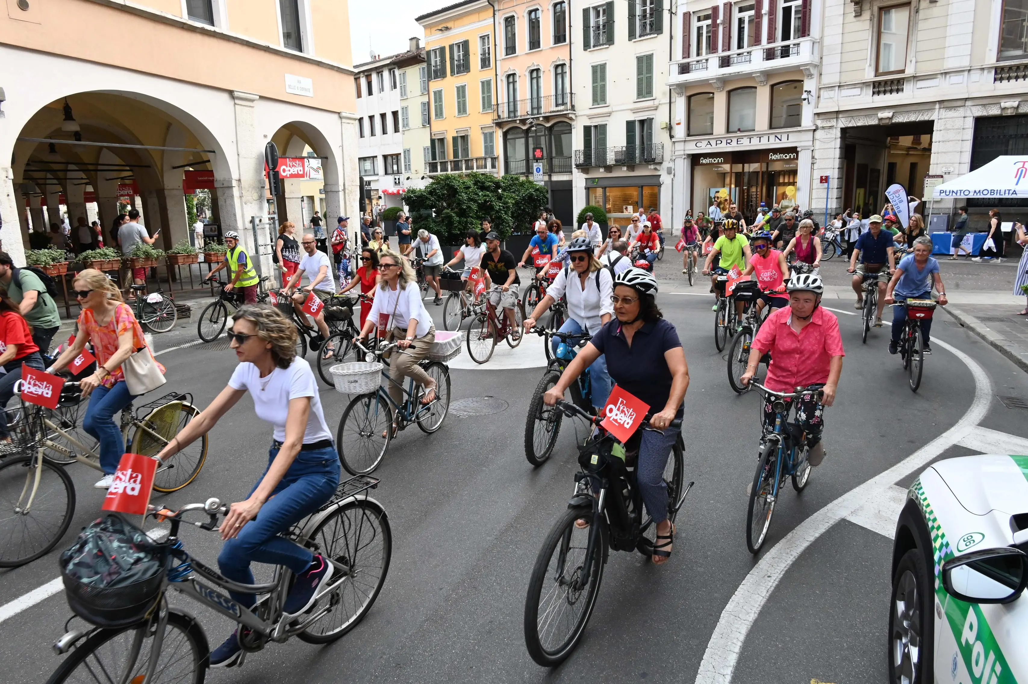 CRONACA BRESCIA FESTA DELL'OPERA CORSO ZANARDELLI OPERA BIKE REDAZIONE CRONACA 07-06-2025  GABRIELE STRADA NEW EDEN GROUP                             