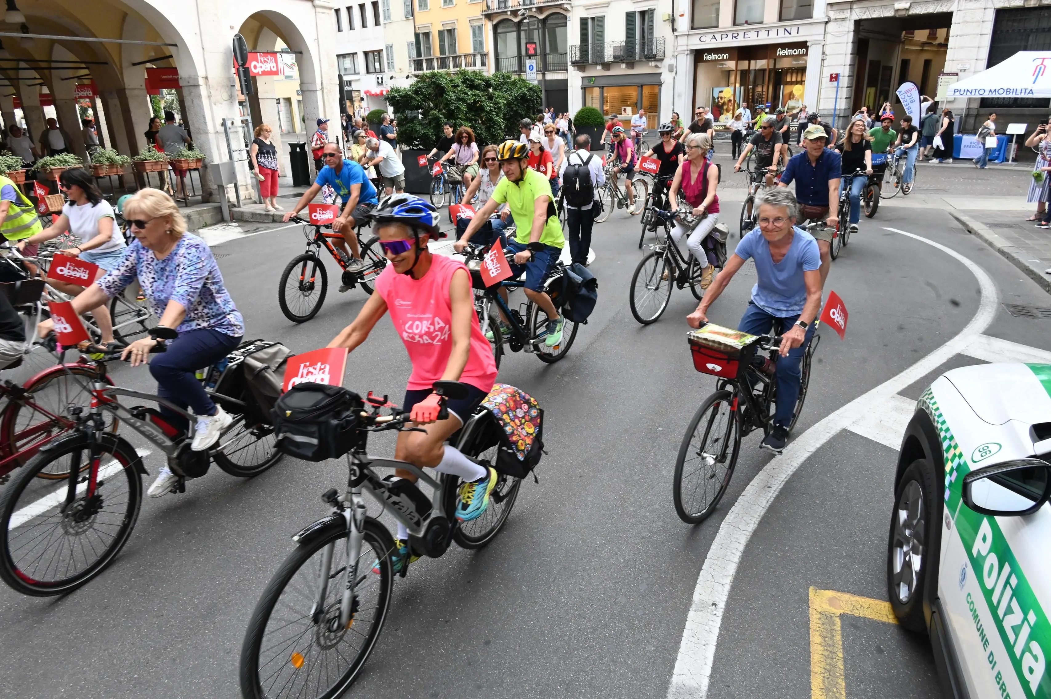 CRONACA BRESCIA FESTA DELL'OPERA CORSO ZANARDELLI OPERA BIKE REDAZIONE CRONACA 07-06-2025  GABRIELE STRADA NEW EDEN GROUP                             