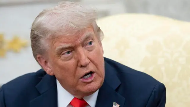 epa12158281 US President Donald Trump speaks during a meeting with German chancellor at the Oval Office of the White House in Washington, DC, USA, 05 June 2025. EPA/CHRIS KLEPONIS / POOL