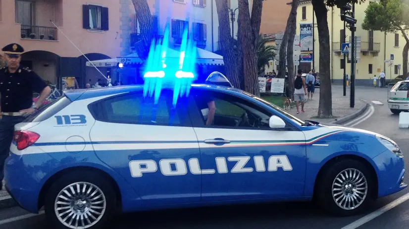 Polizia a Desenzano - © www.giornaledibrescia.it