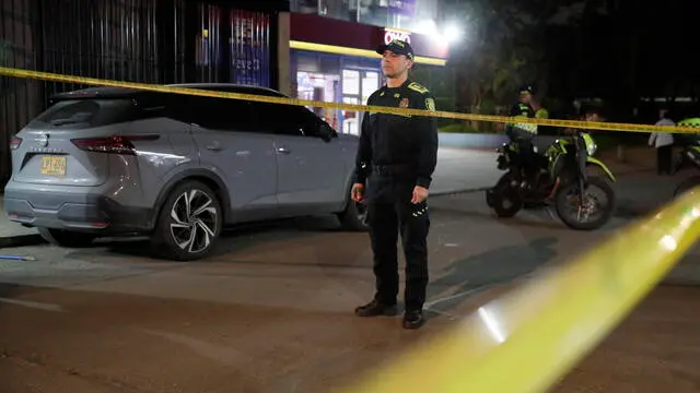 epaselect epa12163180 A member of the Colombian National Police guards the area where the attack against Senator Miguel Uribe Turbay took place, in Bogota, Colombia, 07 June 2025. Uribe Turbay, one of the presidential hopefuls of the pro-Uribe Democratic Center party, was shot and injured in an attack during a campaign rally in Bogota. EPA/CARLOS ORTEGA