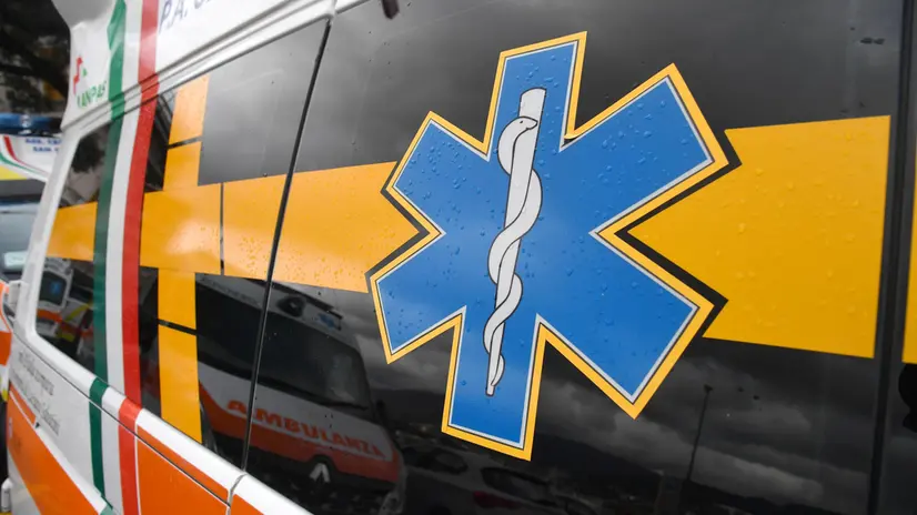 Un'ambulanza - Foto d'archivio