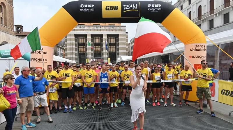 CRONACA BRESCIA PIAZZA VITTORIA GDB RUN REDAZIONE CRONACA 08-06-2025 GABRIELE STRADA NEW EDEN GROUP                             