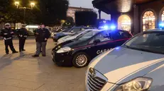Interforze, controlli in stazione di Polizia e carabinieri - Foto  © www.giornaledibrescia.it