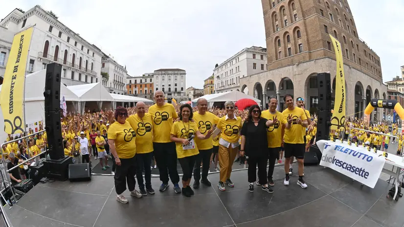 CRONACA BRESCIA PIAZZA VITTORIA GDB RUN REDAZIONE CRONACA 08-06-2025 GABRIELE STRADA NEW EDEN GROUP                             