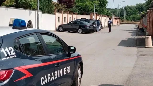 ++ Carabinieri Ris nella villetta di Garlasco con droni ++ I carabinieri del Ris entrano nella villetta dei Poggi di Garlasco, Pavia, 9 giugno 2025