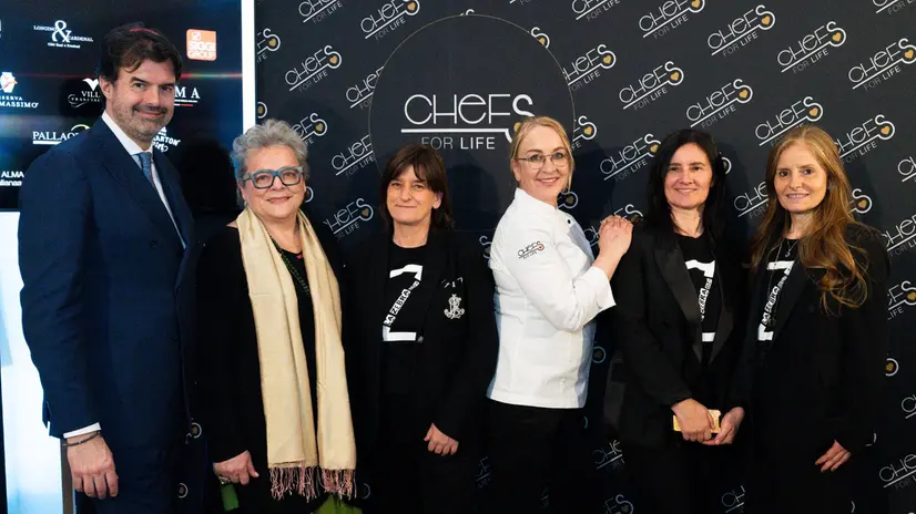 Diego Toscani e Ljubica Komlenic con le rappresentanti di La Zebra Odv e MilleMiglia