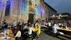 La cena di quartiere Centro storico Sud nel 2024 - Foto Flickr Comune di Brescia, Christian Penocchio