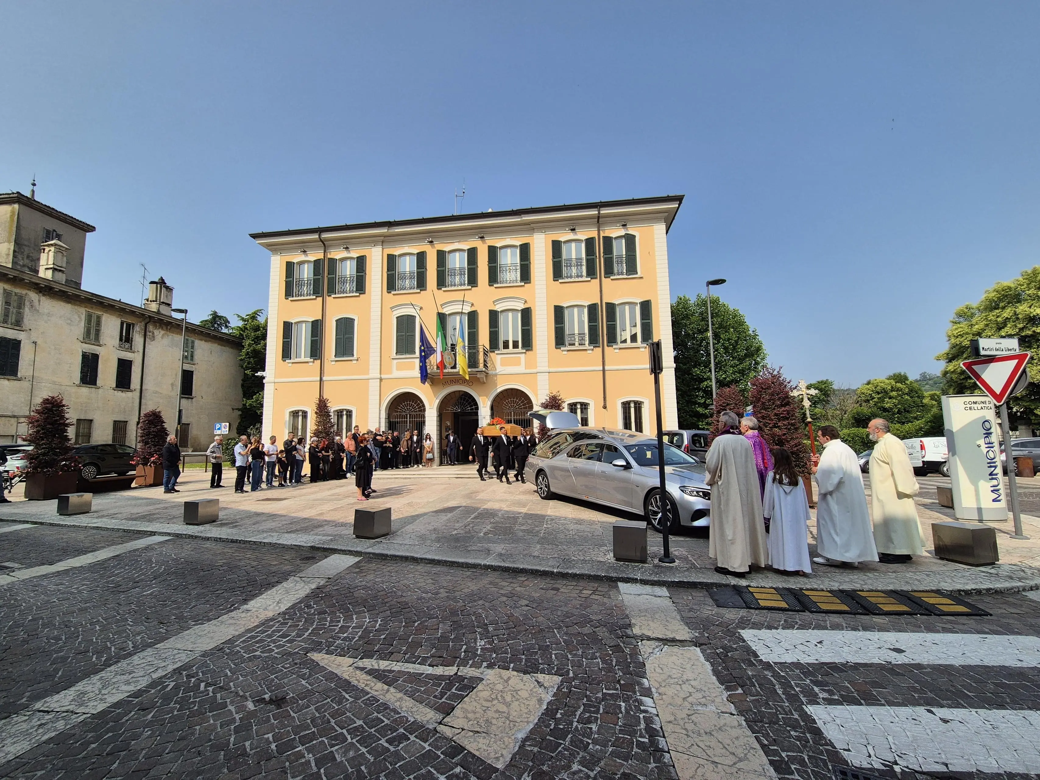Cellatica, l'ultimo saluto al sindaco Marco Marini