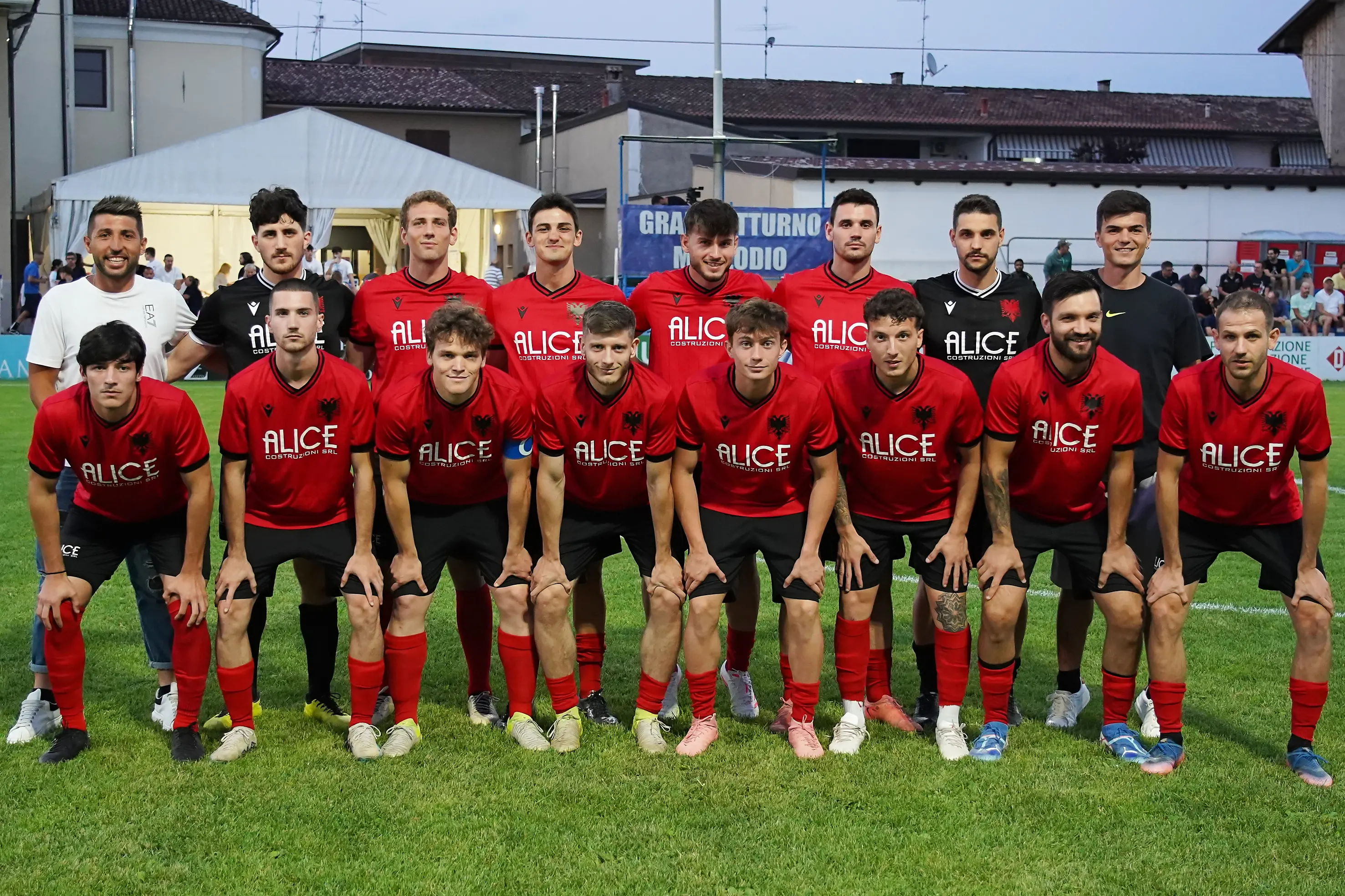 SPORT CALCIO 46¡ GRAN NOTTURNO MACLODIO G1 INAUGURAZIONE TECNOCASA/FC IMMOBILIARE/BOSCO REGIO/CSB/VEROLANUOVA - ALICE COSTRUZIONI/CHIARI NELLA FOTO ALICE COSTRUZIONI 09-06-2025 perteghella@newreporter