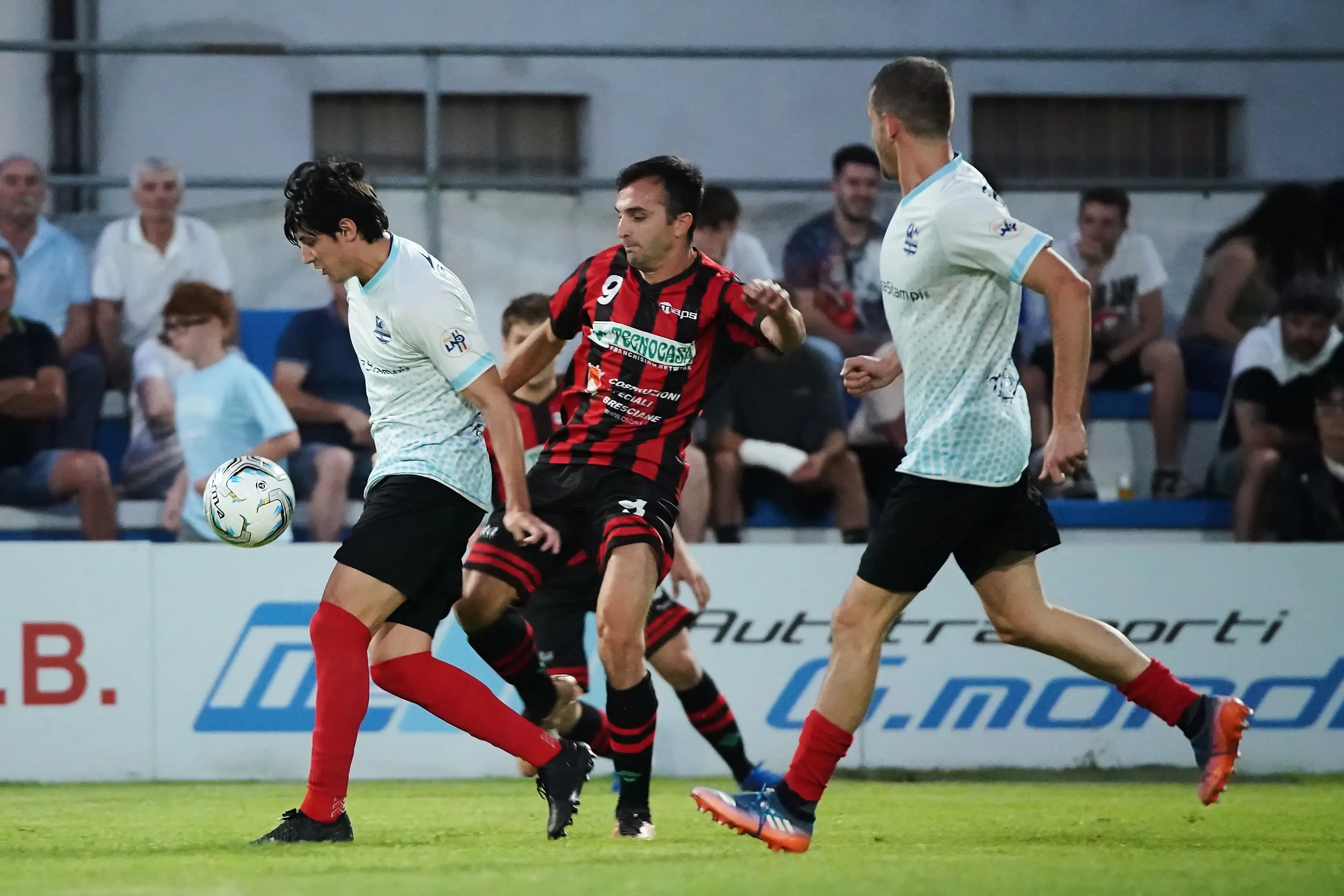 SPORT CALCIO 46¡ GRAN NOTTURNO MACLODIO G1 INAUGURAZIONE TECNOCASA/FC IMMOBILIARE/BOSCO REGIO/CSB/VEROLANUOVA - ALICE COSTRUZIONI/CHIARI NELLA FOTO GOGNA E BOTTURI 09-06-2025 perteghella@newreporter