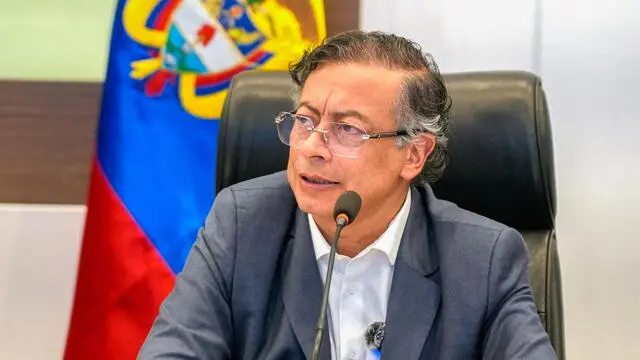 epa12163301 A handout photo made available by the Presidency of Colombia shows Colombian President Gustavo Petro giving a speech on the attack against Colombian Senator Miguel Uribe Turbay, in Bogota, Colombia, 07 June 2025. Uribe Turbay, one of the presidential hopefuls of the pro-Uribe Democratic Center party, was shot and injured in an attack during a campaign rally in Bogota. EPA/Presidency of Colombia / HANDOUT HANDOUT EDITORIAL USE ONLY/NO SALES