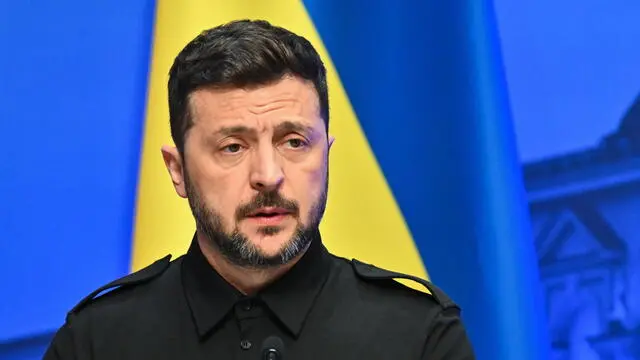 epa12151276 Ukrainian President Volodymyr Zelensky attends a press conference before a meeting of the leaders of the Bucharest Nine and the Nordic countriesin in Vilnius, Lithuania, 02 June 2025. EPA/VALDEMAR DOVEIKO