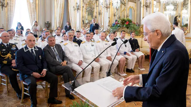 Roma - Il Presidente della Repubblica Sergio Mattarella in occasione dell'incontro con il Capo di Stato Maggiore della Marina Militare, unitamente ad una rappresentanza della Marina Militare, in occasione della Festa della Marina, oggi 8 giugno 2023. (Foto di Paolo Giandotti - Ufficio per la Stampa e la Comunicazione della Presidenza della Repubblica)