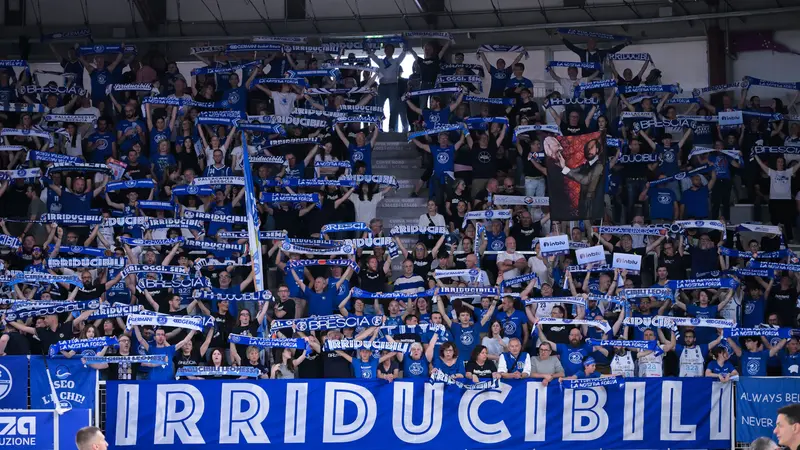 Il calore dei tifosi bresciani - © www.giornaledibrescia.it