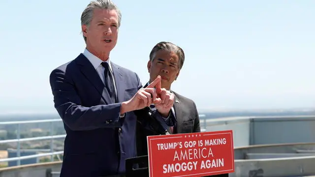 epa12126882 California Governor Gavin Newsom (L) and Attorney General Rob Bonta (R) responds to the US Senate's votes to kill California's electric car mandate during a press conference in Sacramento, California, USA, 22 May 2025. Attorney General Rob Bonta announced that California will bring a lawsuit against the Trump Administration. EPA/JOHN G. MABANGLO
